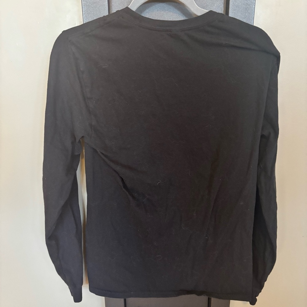 University of North Dakota Black Long Sleeves Shirt - size S​ - Picture 3 of 5